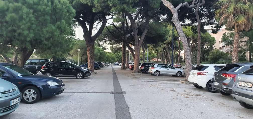 Hyeres Beach Exterior photo